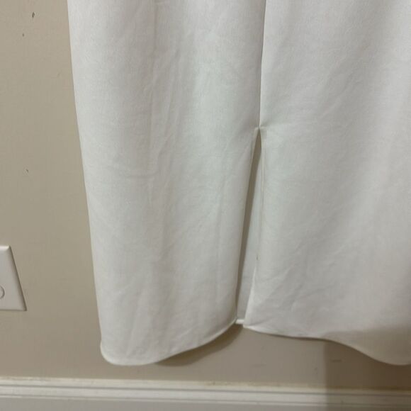 NWT Entro Bridal White Off Shoulder Dress - Picture 7 of 8